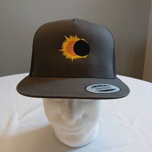 Hat yupoong mens solar eclipse ball cap